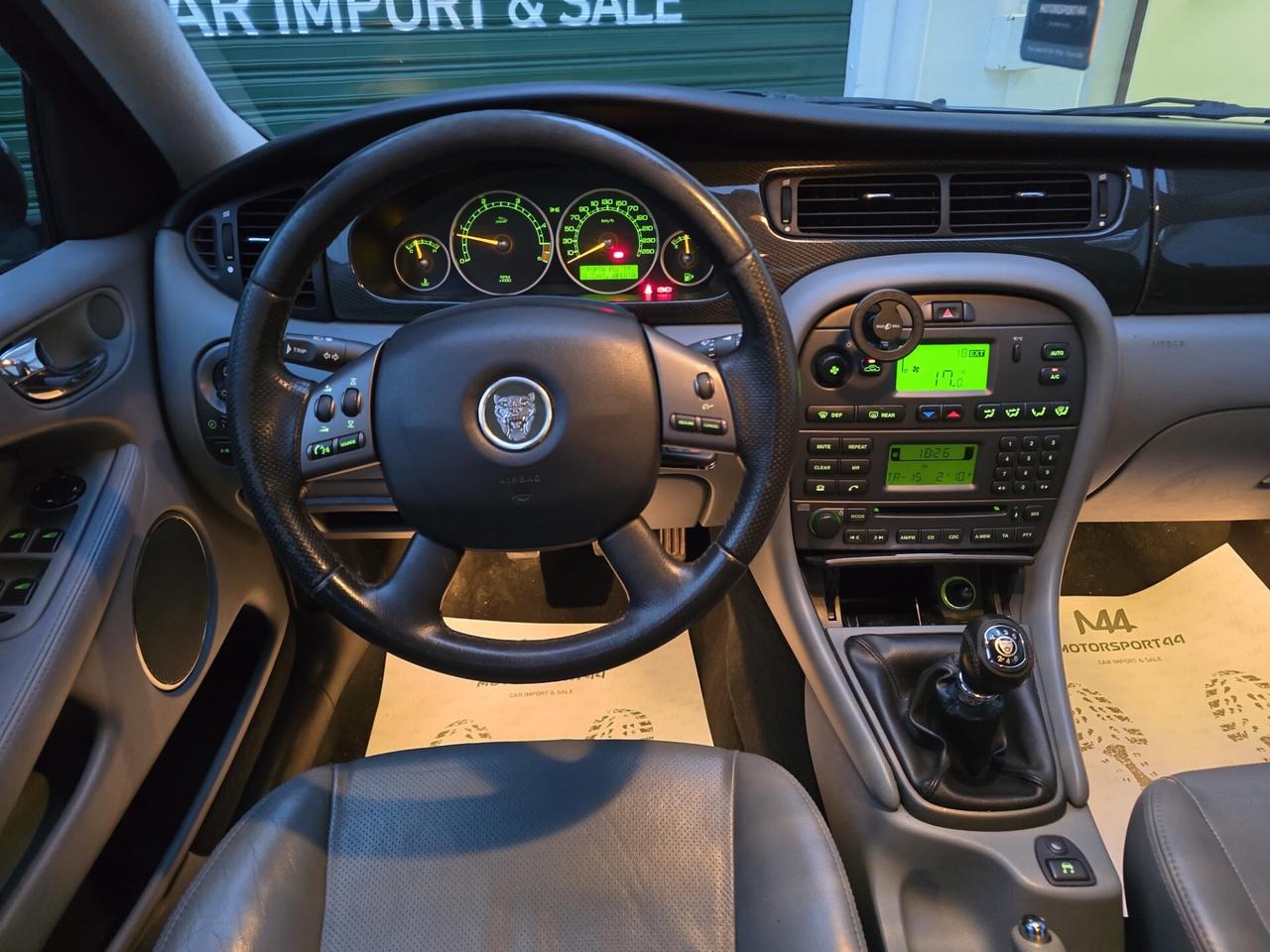 Jaguar X-Type 2.2D cat Executive