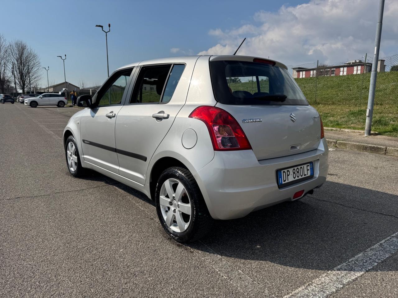 Suzuki Swift 4x4 idonea ai neopatentati