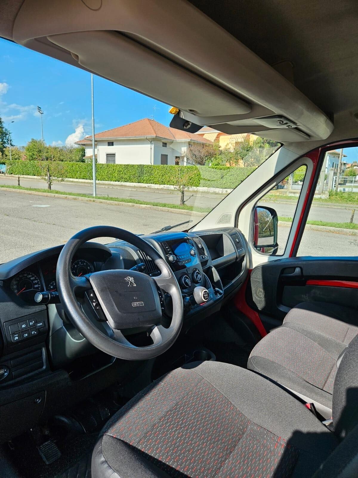 Peugeot Boxer 335 2.2 BlueHDi 140 S&S PLM Cassonato