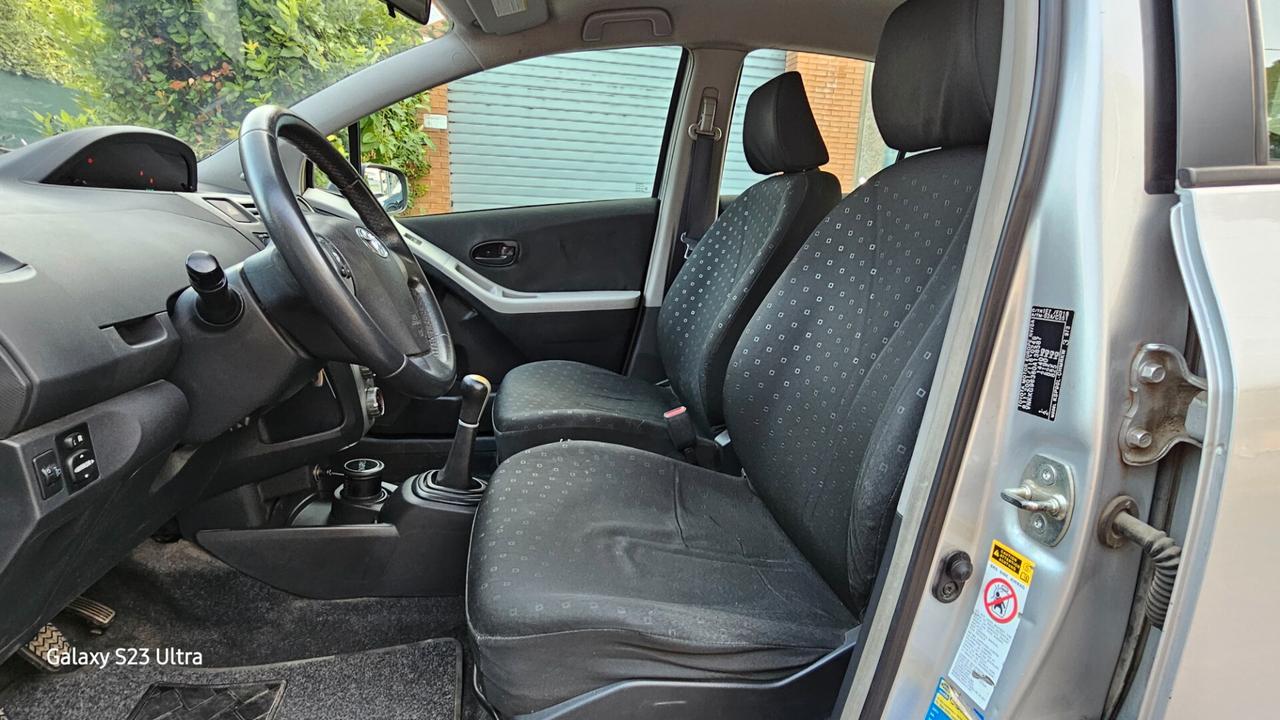 Toyota yaris ok neopatentati garantita 12 mesi