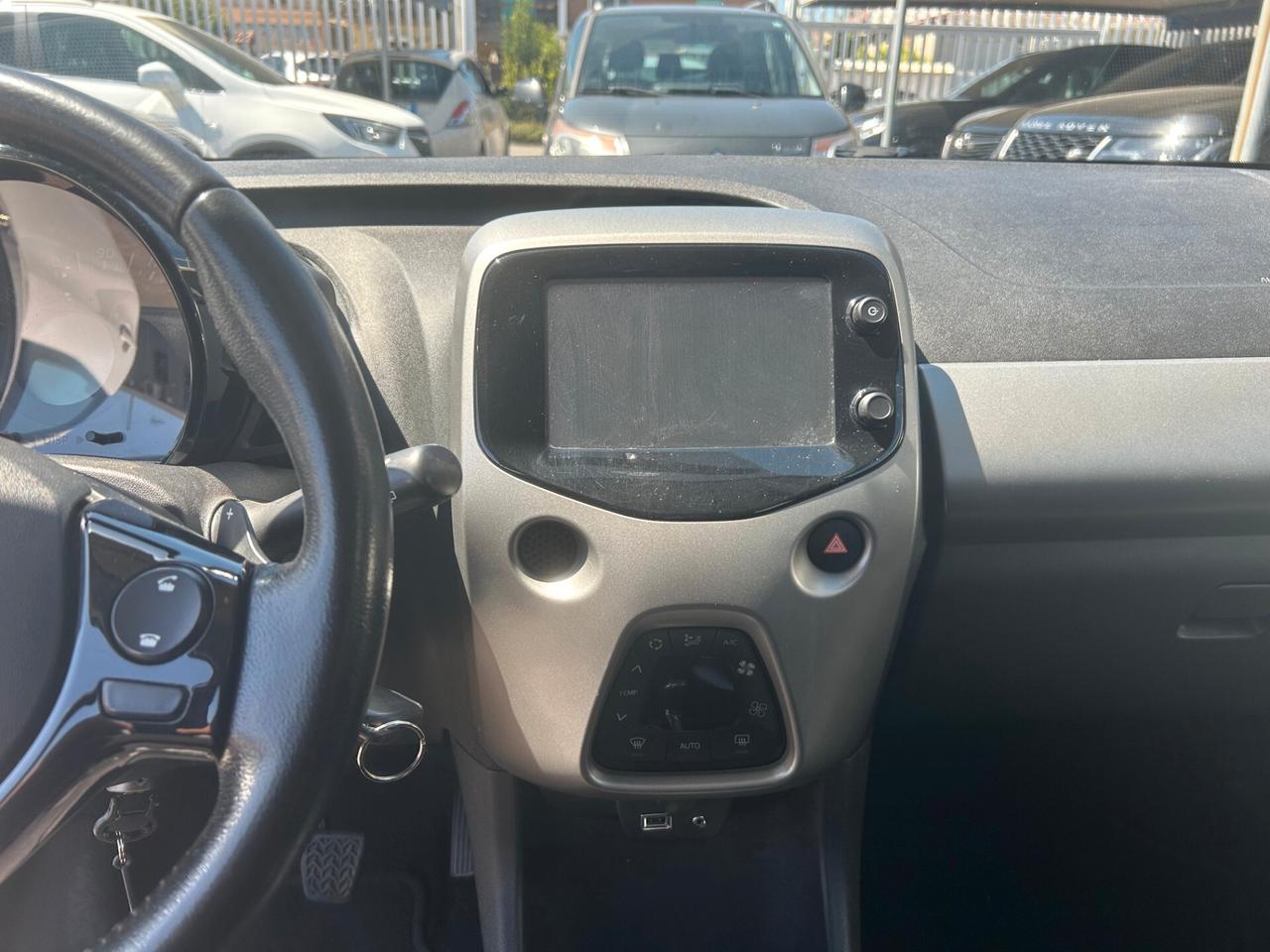 Toyota Aygo 1.0 VVT-i 72 CV 5 porte x-cool