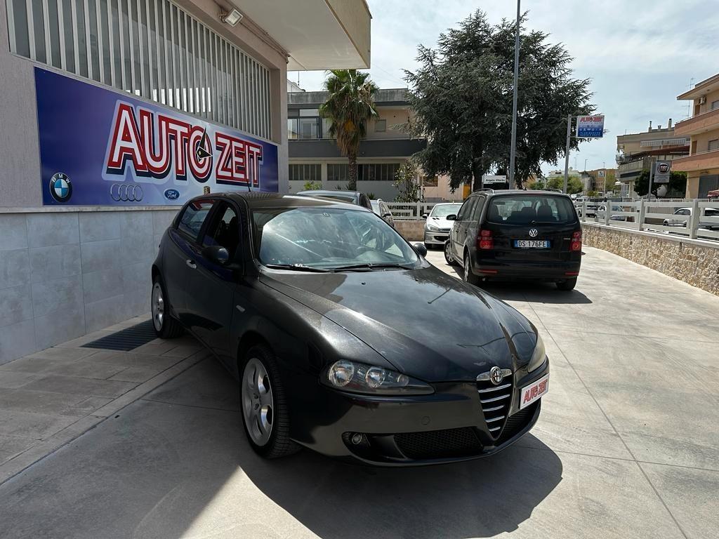 Alfa Romeo 147 1.9 JTD Distinctive - 2005