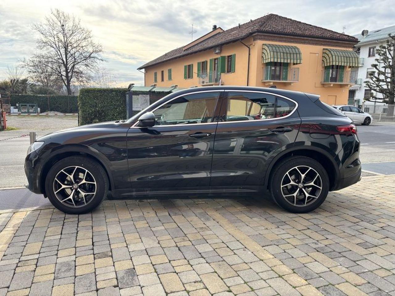 Alfa Romeo Stelvio 2.2 Turbodiesel 210 CV AT8 Q4 Executive