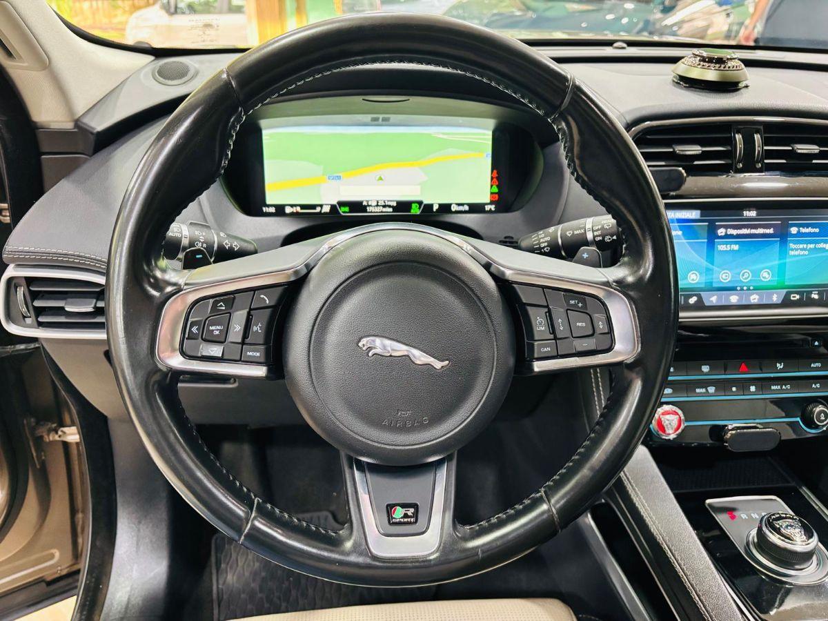 JAGUAR F-Pace 3.0d V6 300 CV AWD aut. First Ed.