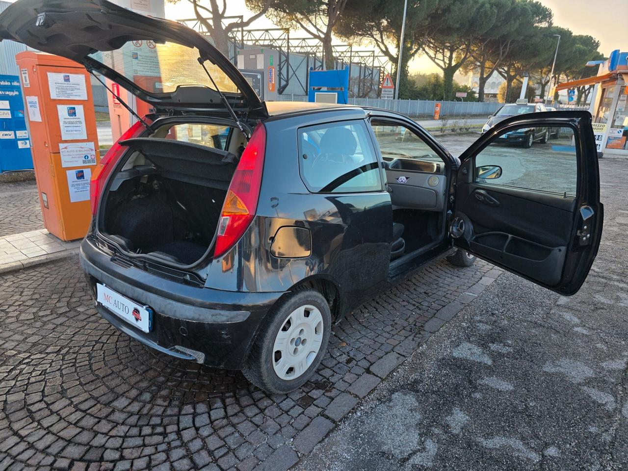 Fiat Punto 1.2i cat 3 porte Verve con 175.000km Neopatentati ok
