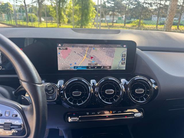 MERCEDES-BENZ GLA 180 d Automatic Business NAVI+RETR. SOLI KM. 41.200