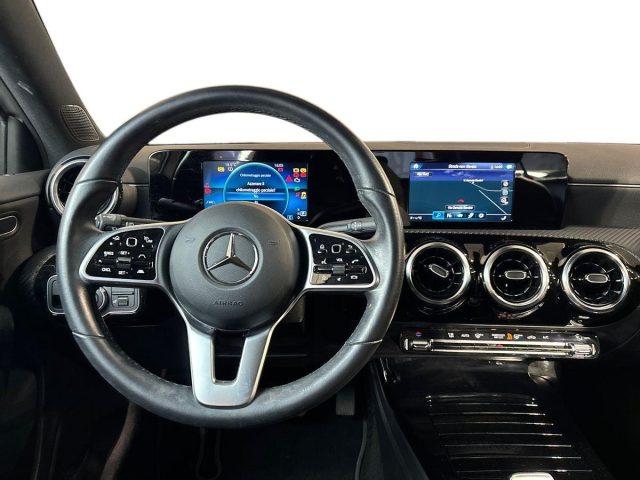 MERCEDES-BENZ A 180 Automatic Business Extra