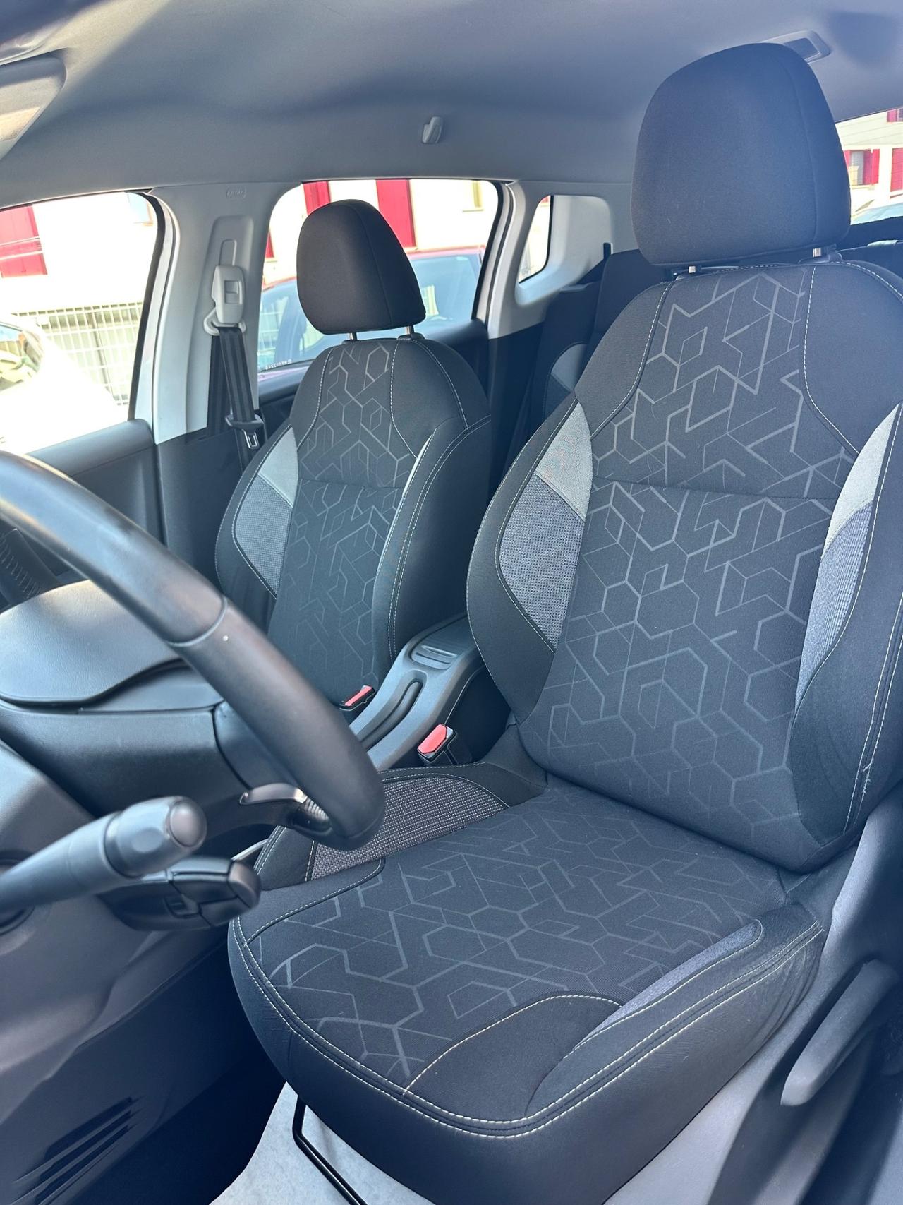 Peugeot 2008 1.6HDi 75Cv - Uniproprietario