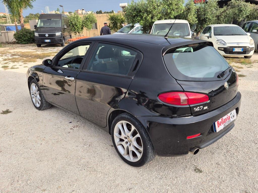 Alfa Romeo 147 1.6 16V TS GPL 5 porte Moving