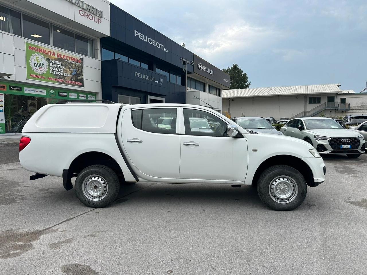 Mitsubishi L200 2.4 DI-D/154CV Double Cab Inform