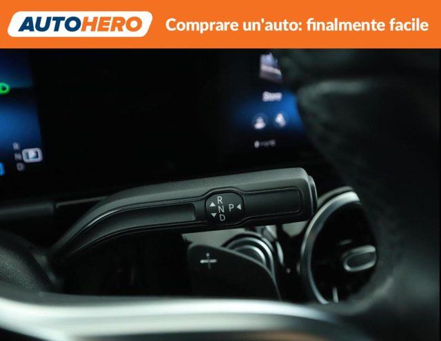 MERCEDES-BENZ GLA 180 Automatic Sport