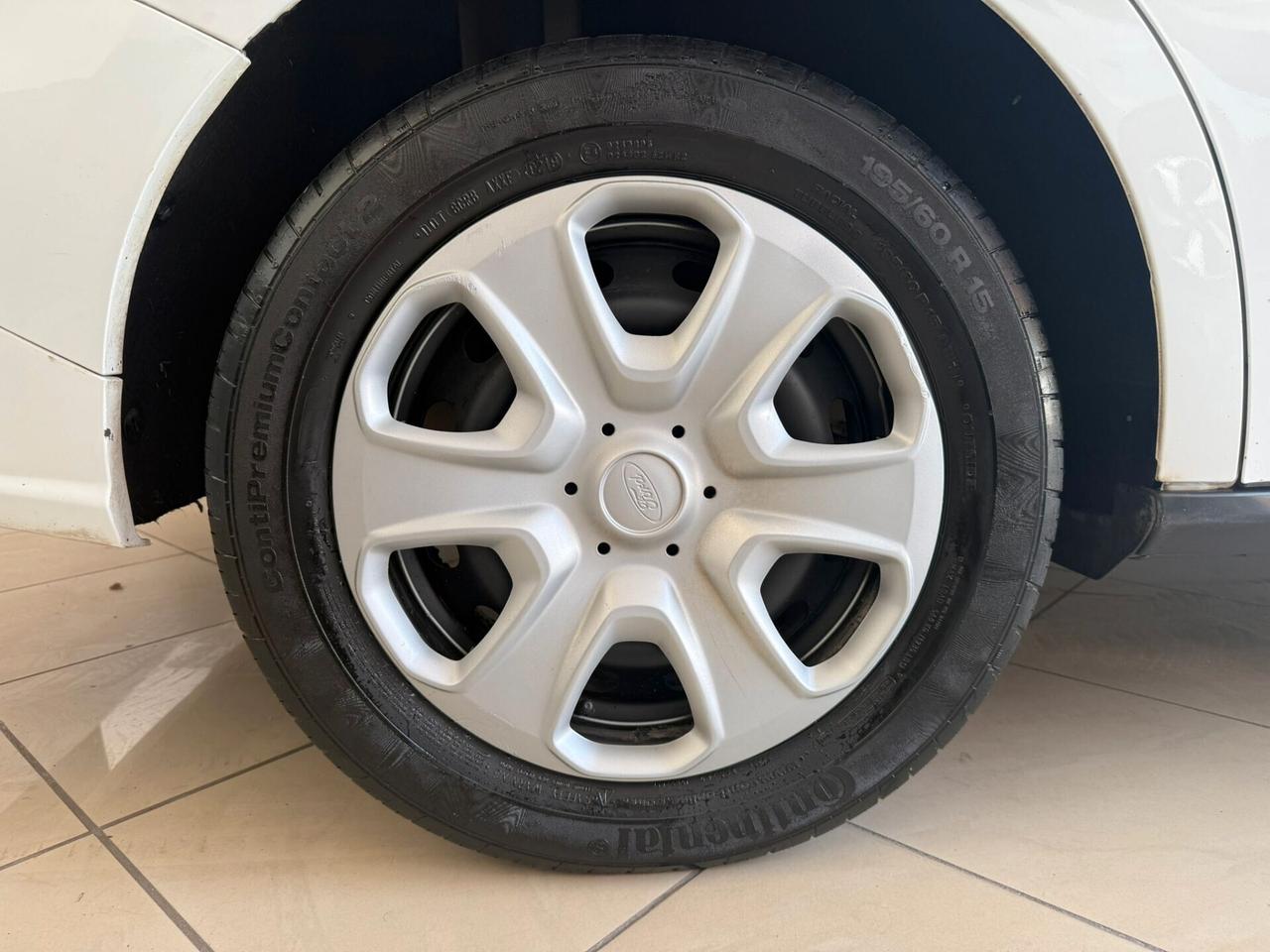 FORD TOURNEO COURIER 1.0 BENZINA 81.121 KM 2019