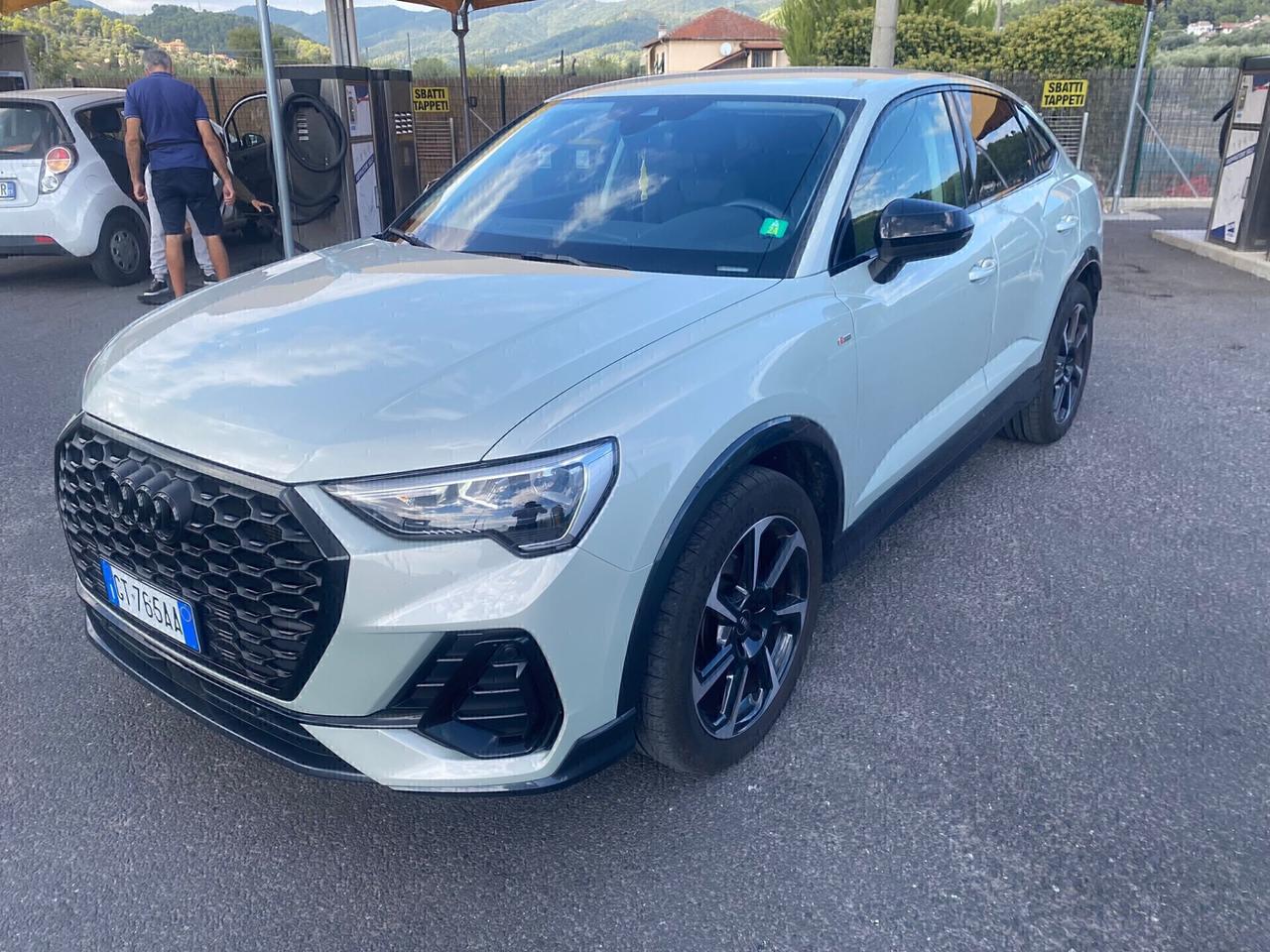 Audi Q3 35 TDI S tronic line edition
