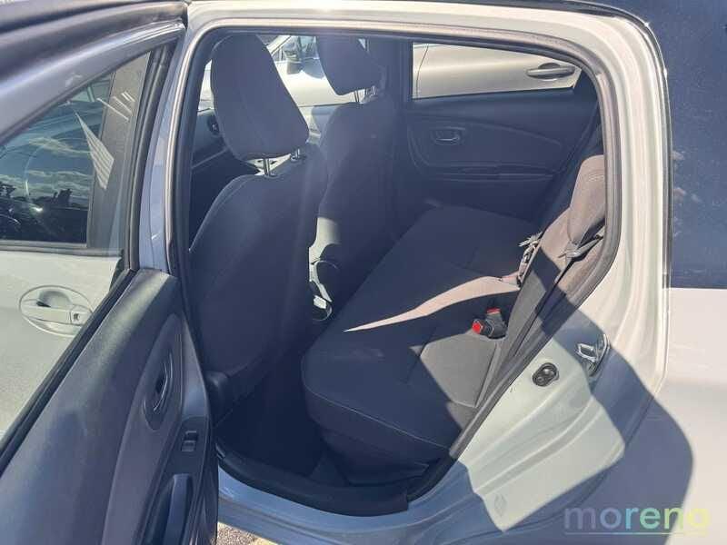 Toyota Yaris 1.5 hybrid Trend White Edition