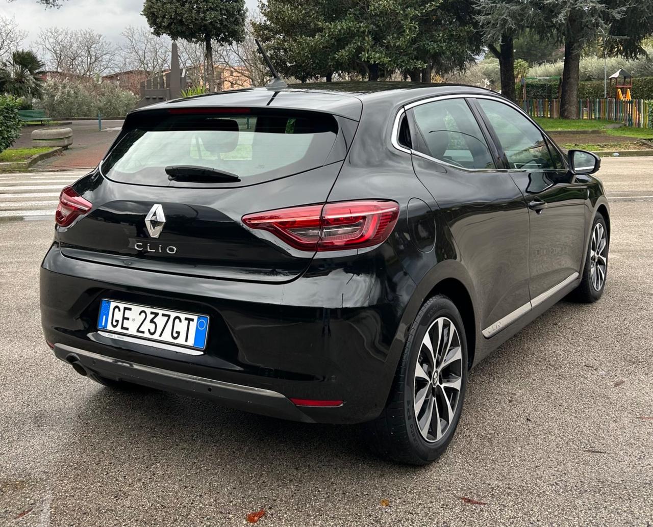 Renault Clio TCe 100 CV GPL 5 porte Intens 2021