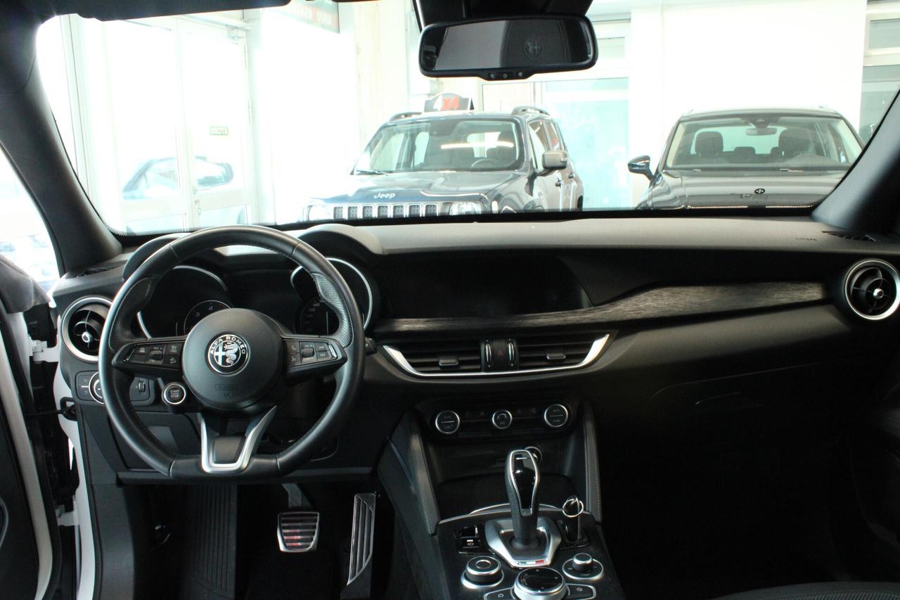 Alfa Romeo Stelvio 2.2 Turbodiesel 160 CV AT8 RWD Business
