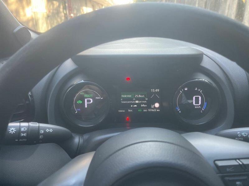 Toyota Yaris Hybrid Lounge MY22