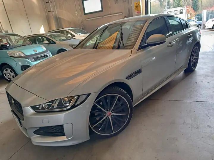 Jaguar XE 2.0 D 180 CV AWD aut. Portfolio