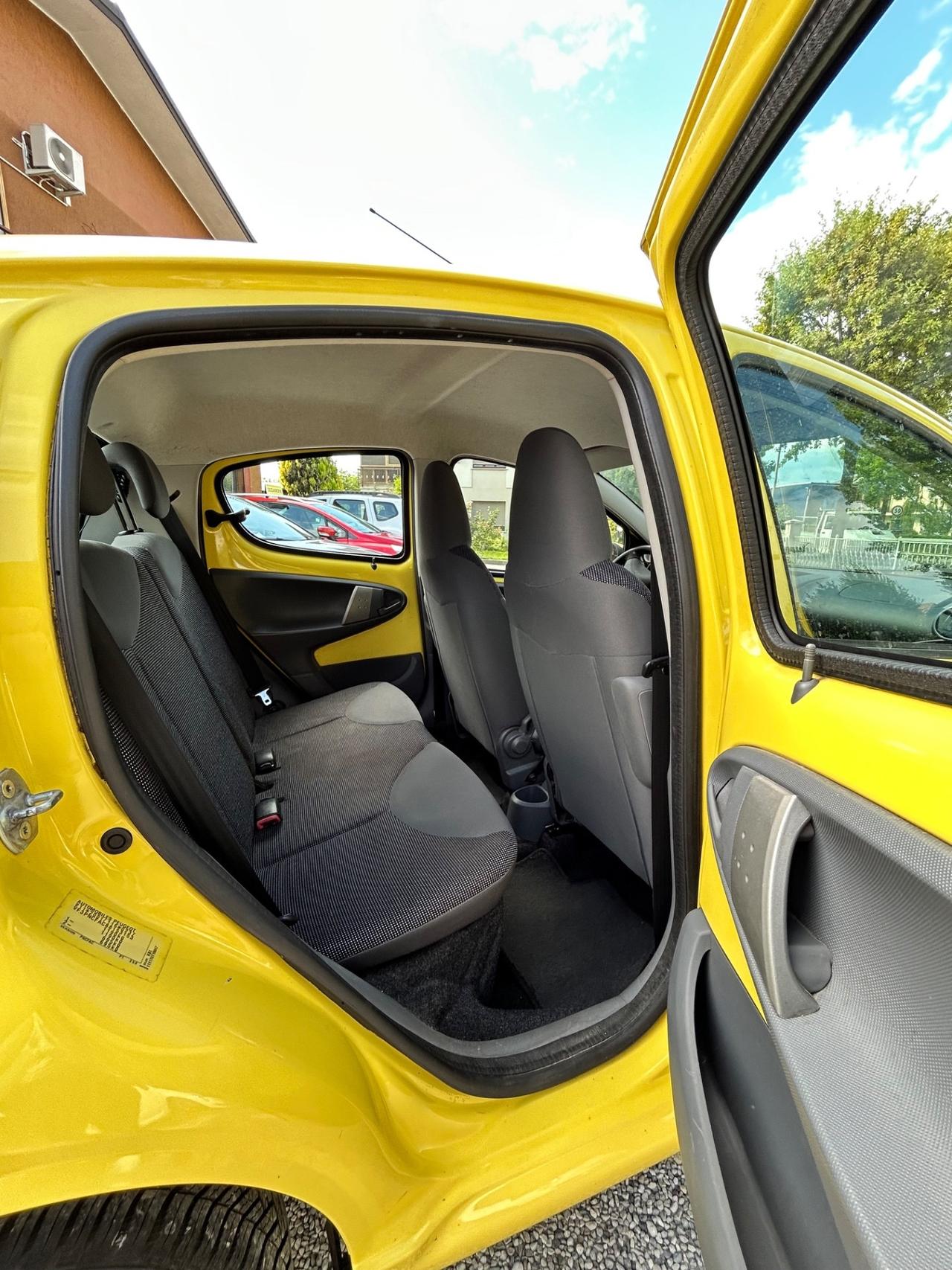 Peugeot 107 1.0 68CV 5p. Desir