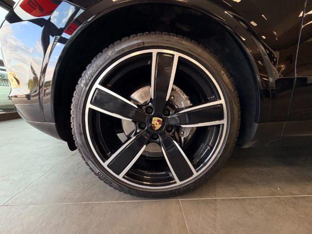 PORSCHE Cayenne Coupé 3.0 V6 E-Hybrid