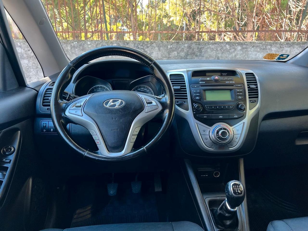 HYUNDAI IX20 1.4 Confort - 2012