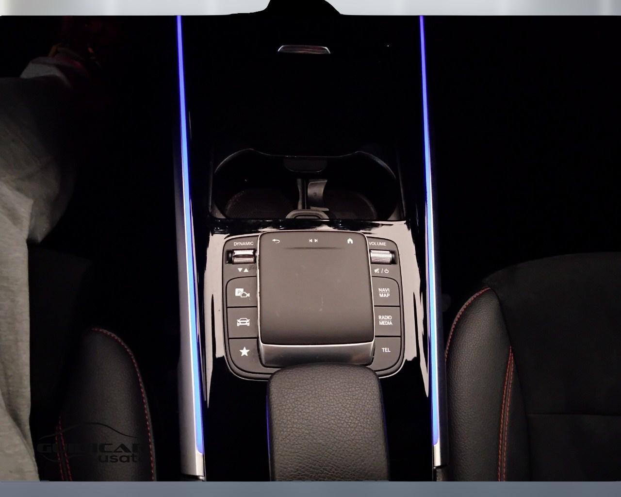 Mercedes-Benz GLB - X247 2019 - GLB 200 d Premium auto