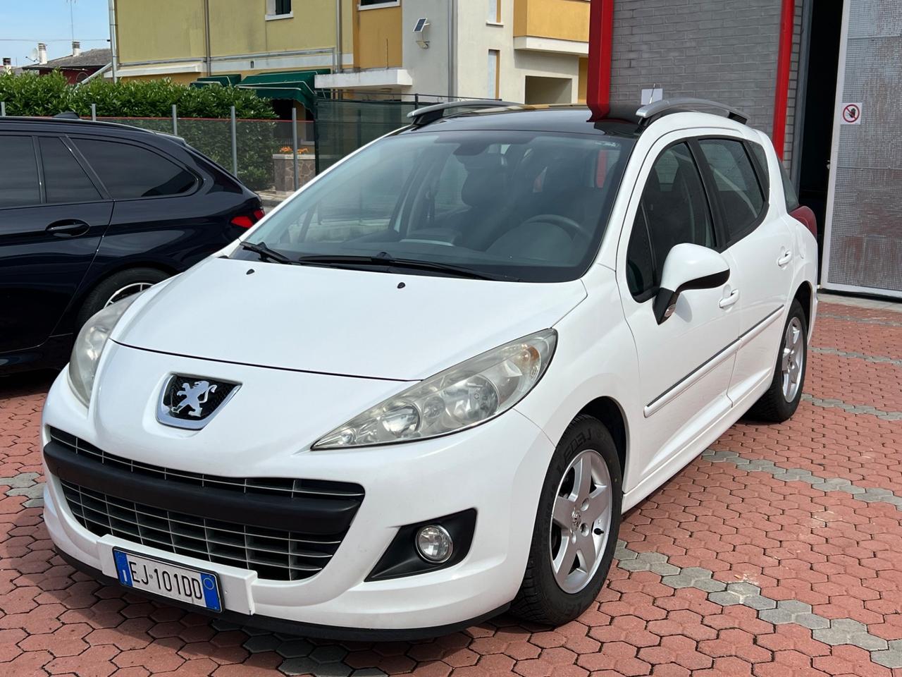 PEUGEOT GPL 207 SW TETTO PANORAMICO 1.4 vti 16v Ciel Allure 95cv