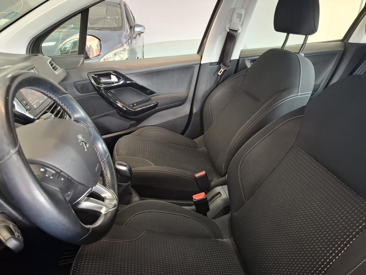 Peugeot 208 PureTech 82 Stop&Start 5 porte Allure