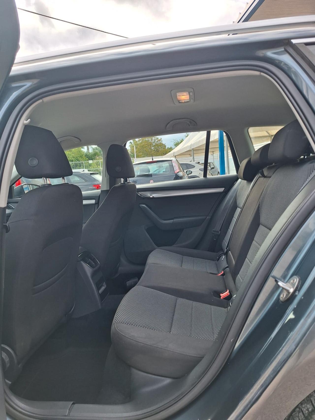 Skoda Octavia 1.4 TSI DSG Wagon Executive G-Tec