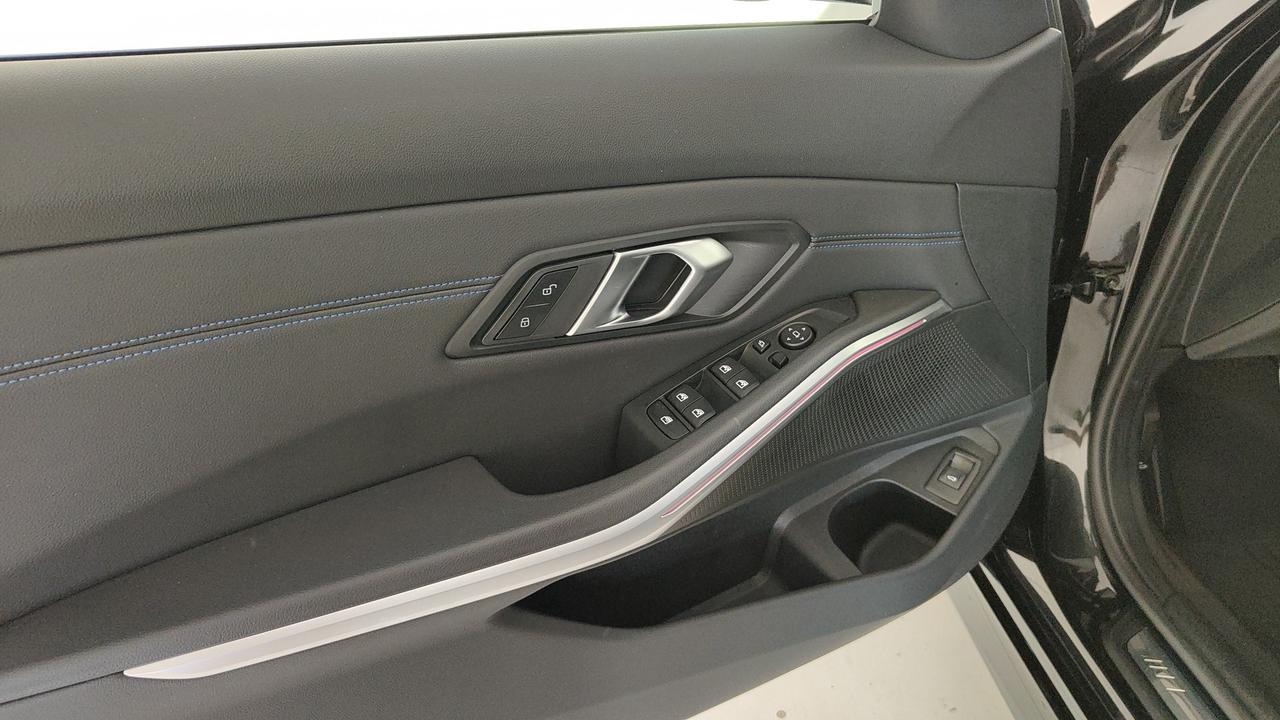 BMW Serie 3 G21 2022 Touring - 320d Touring mhev 48V xdrive MSport auto