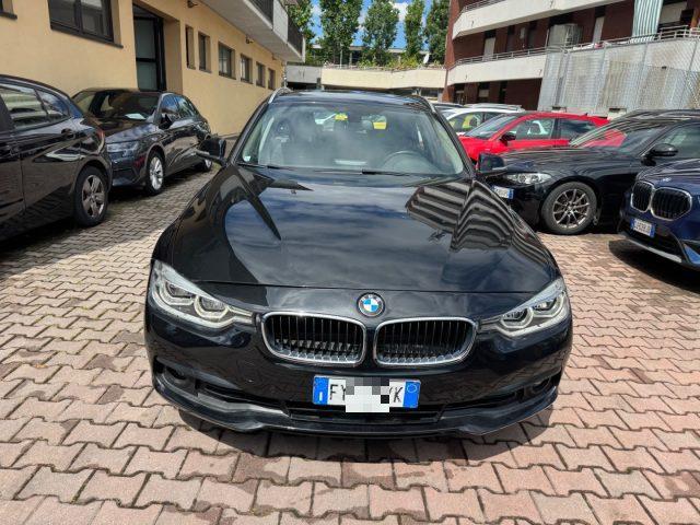 BMW 320 i Touring Business aut.