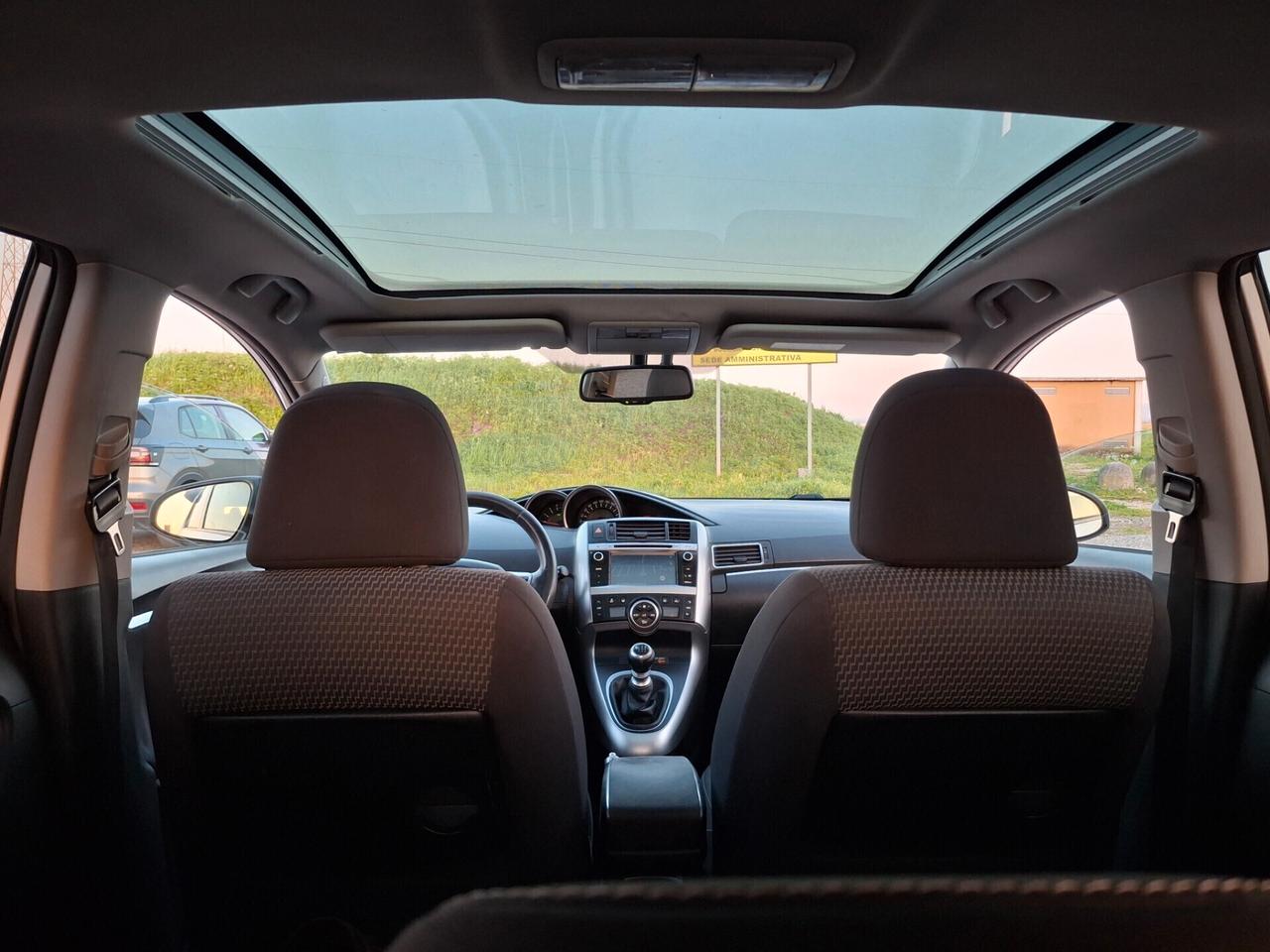 Toyota Verso 1.6 D-4D Style 7 Posti-TETTO-NAVIGATORE--