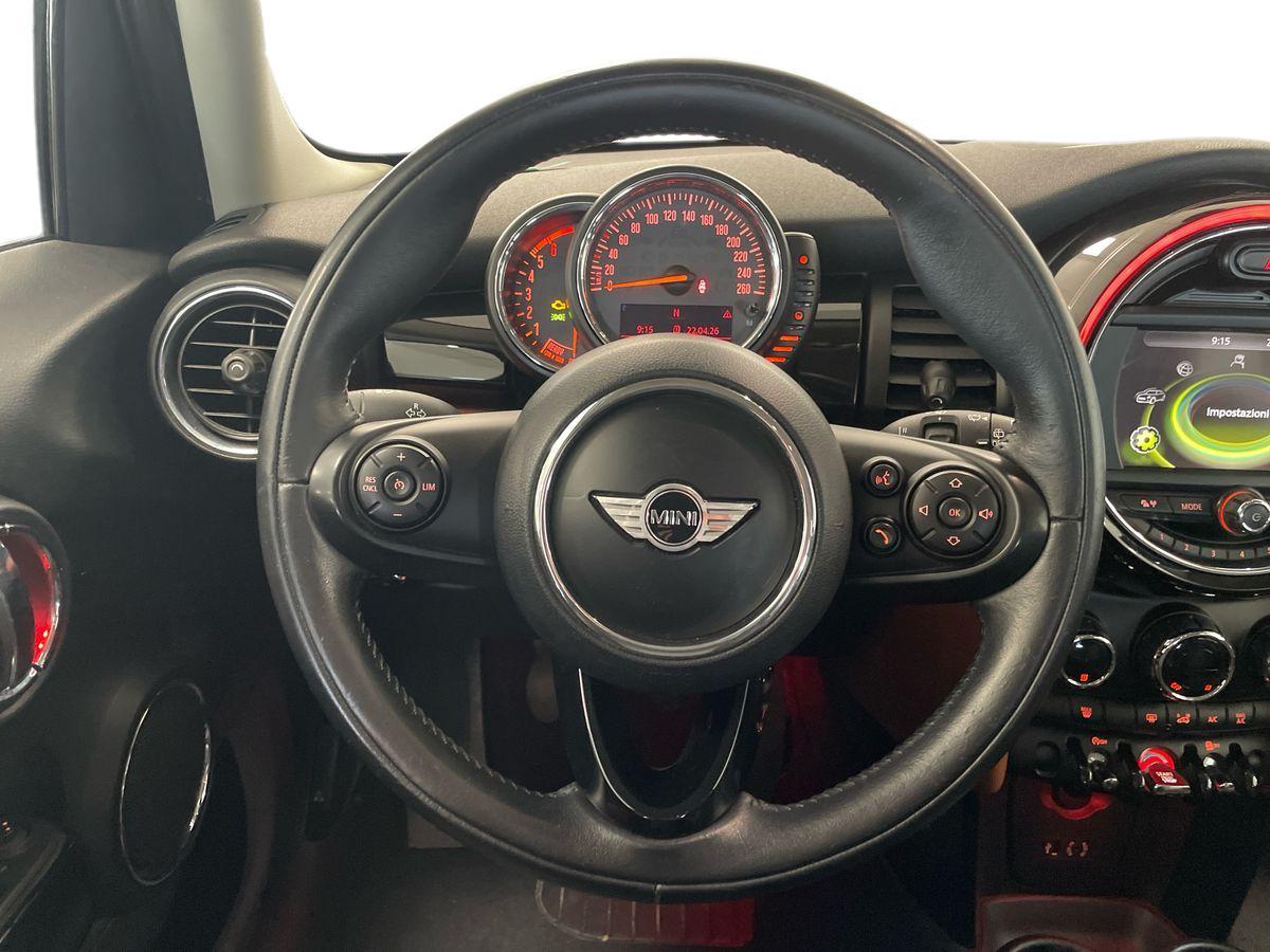 MINI Mini IV F55-F56 2014 - Mini 1.5 Cooper D Boost Seven 5p