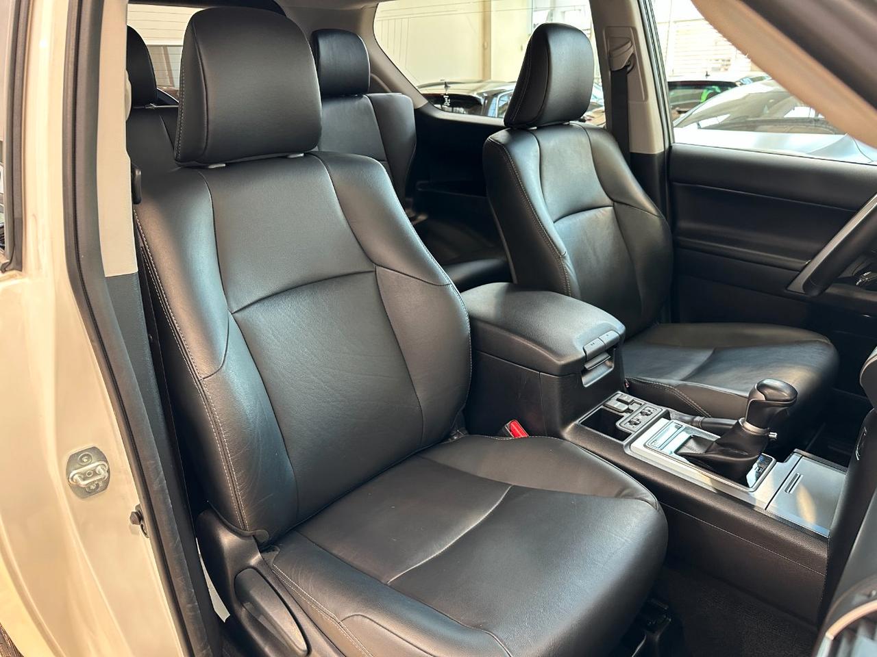 Toyota Land Cruiser 3 Porte 2.8 d-4d Lounge auto - Gancio Traino
