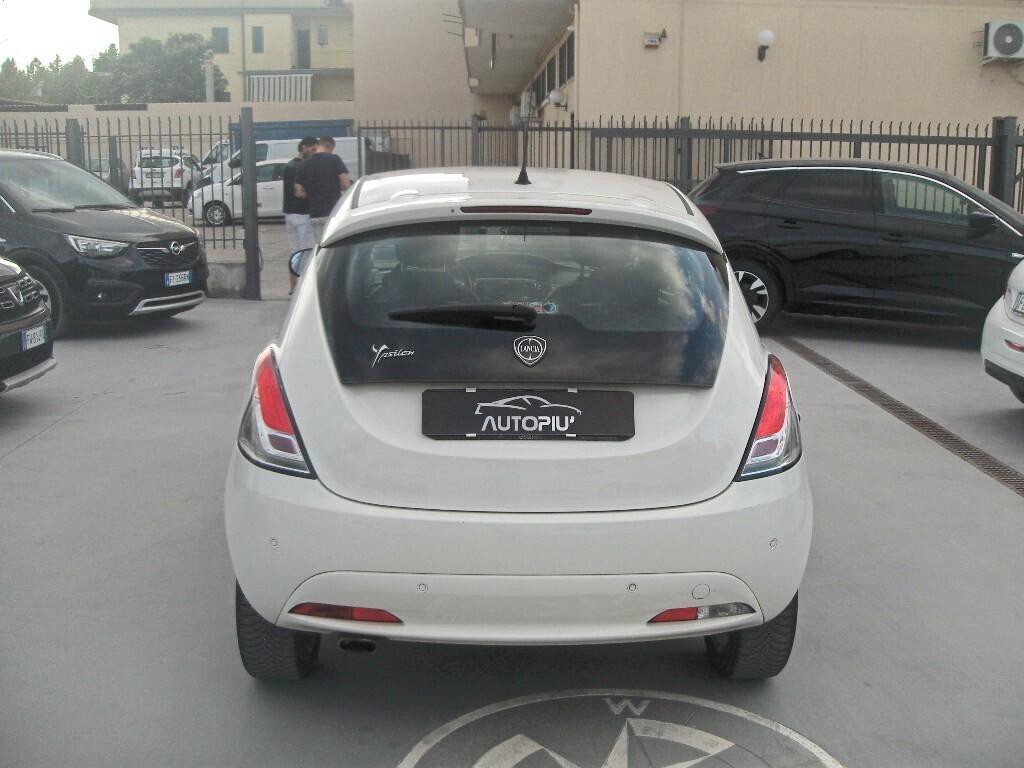 Lancia Ypsilon 1.2 69 CV 5 porte Gold - 2016