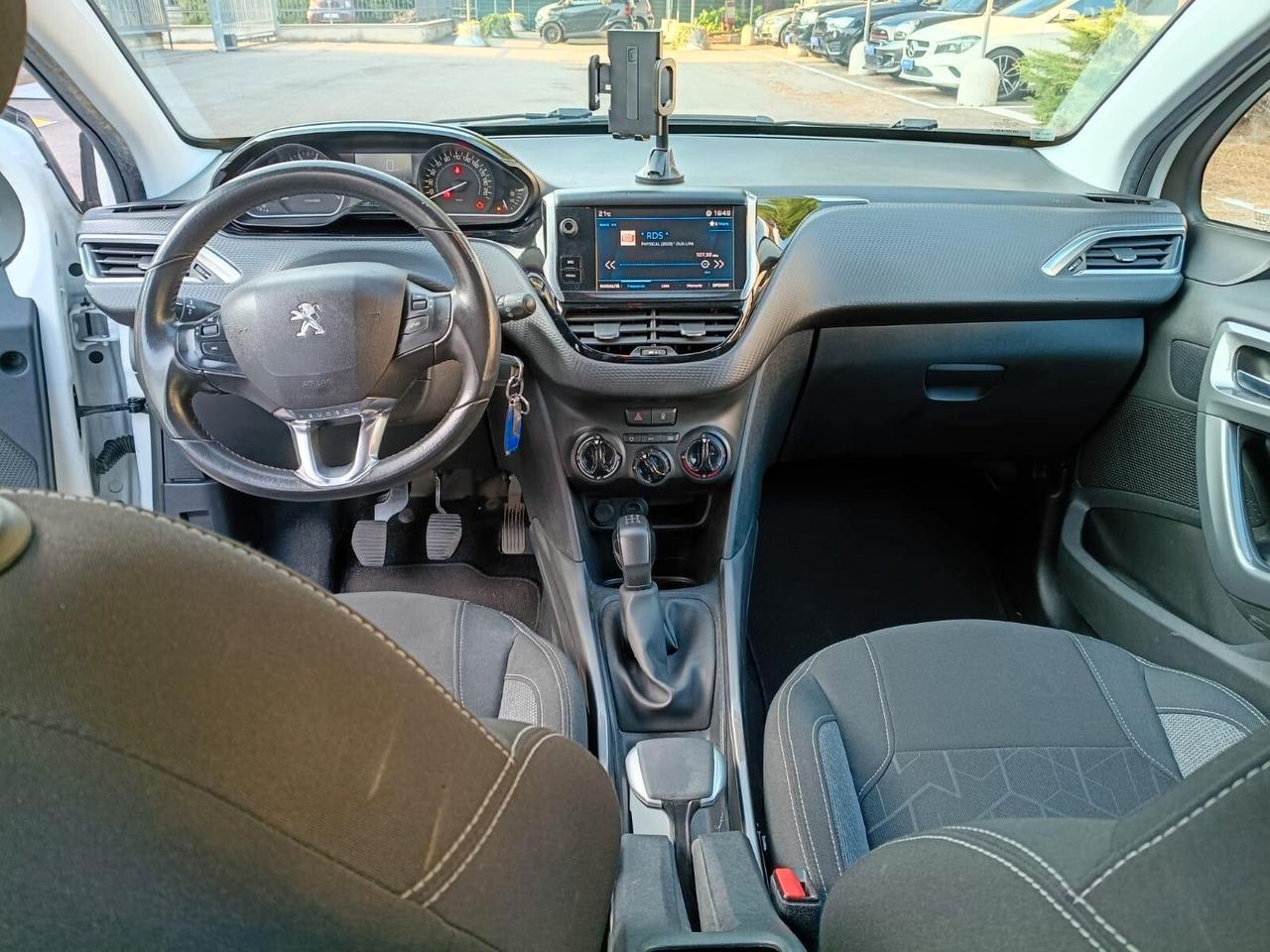 Peugeot 2008 PureTech 82 Active UNICO PROPROETARIO OK NEOPATENTATI