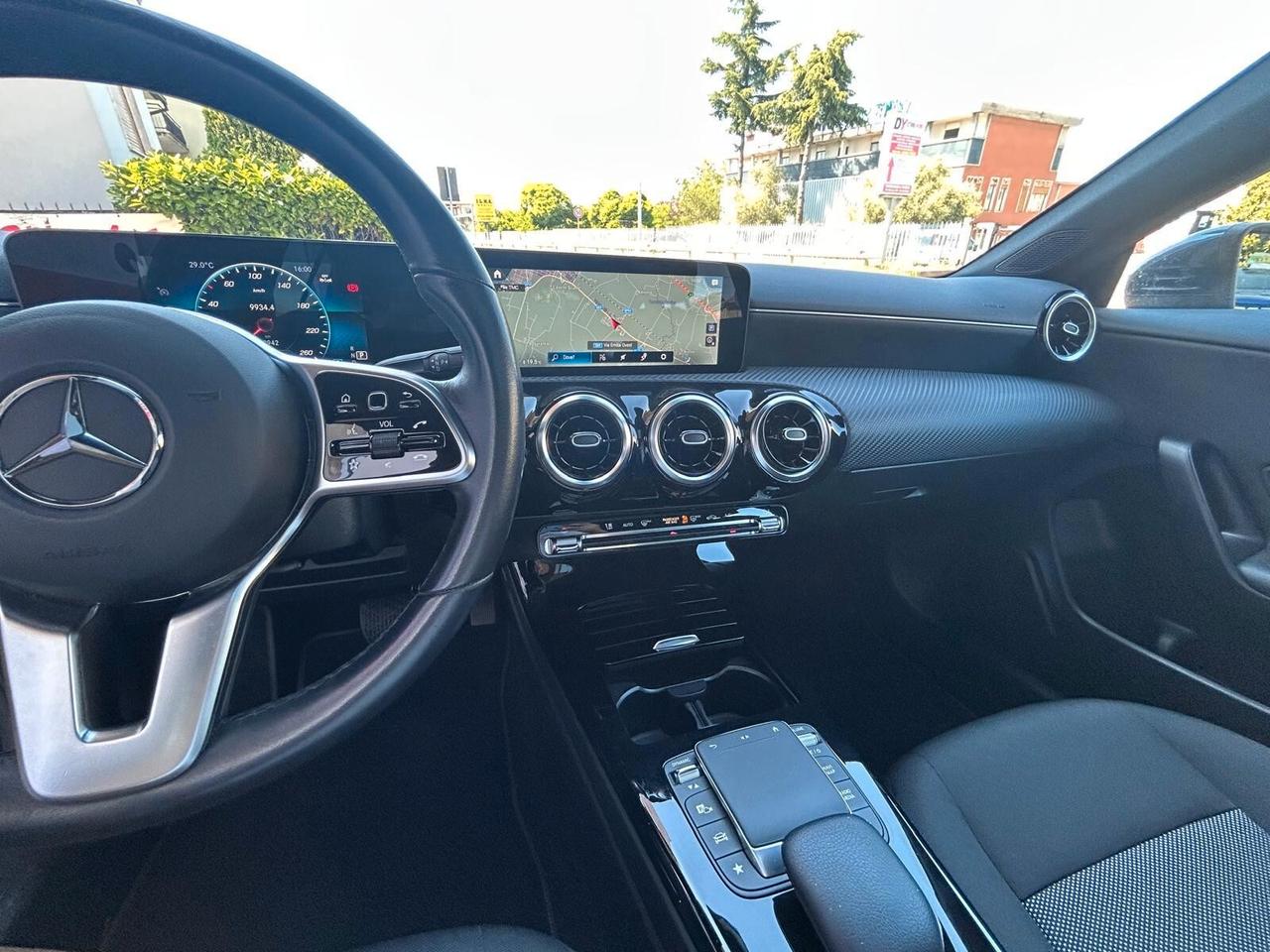 Mercedes-benz CLA 180 d Automatic Shooting Brake Business Extra