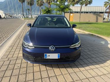 Volkswagen Golf VIII 1.0 etsi 110cv DSG