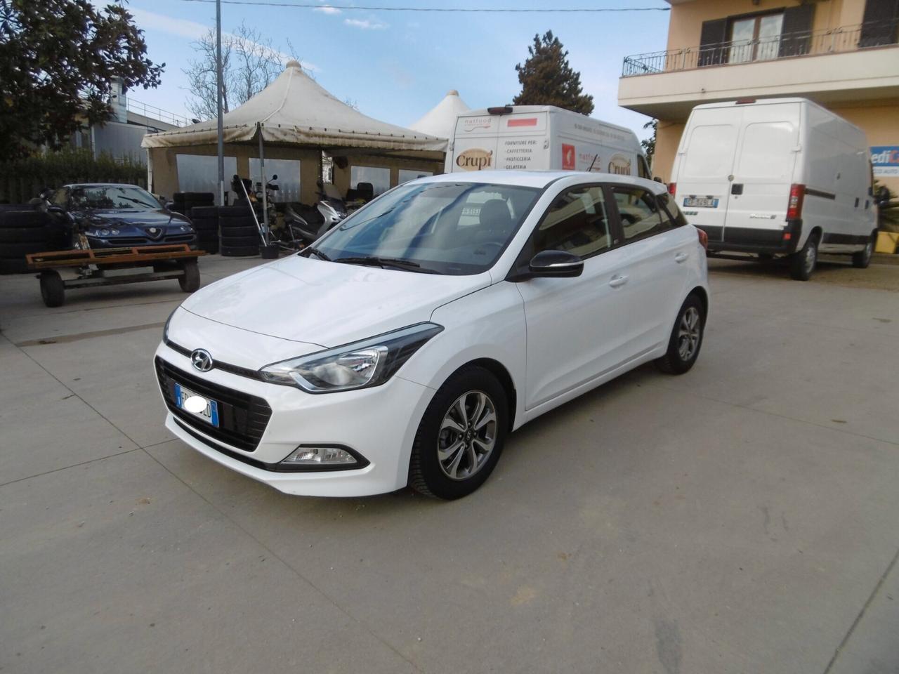 Hyundai i20 1.2 84 CV 5 porte ACTIVE GO!