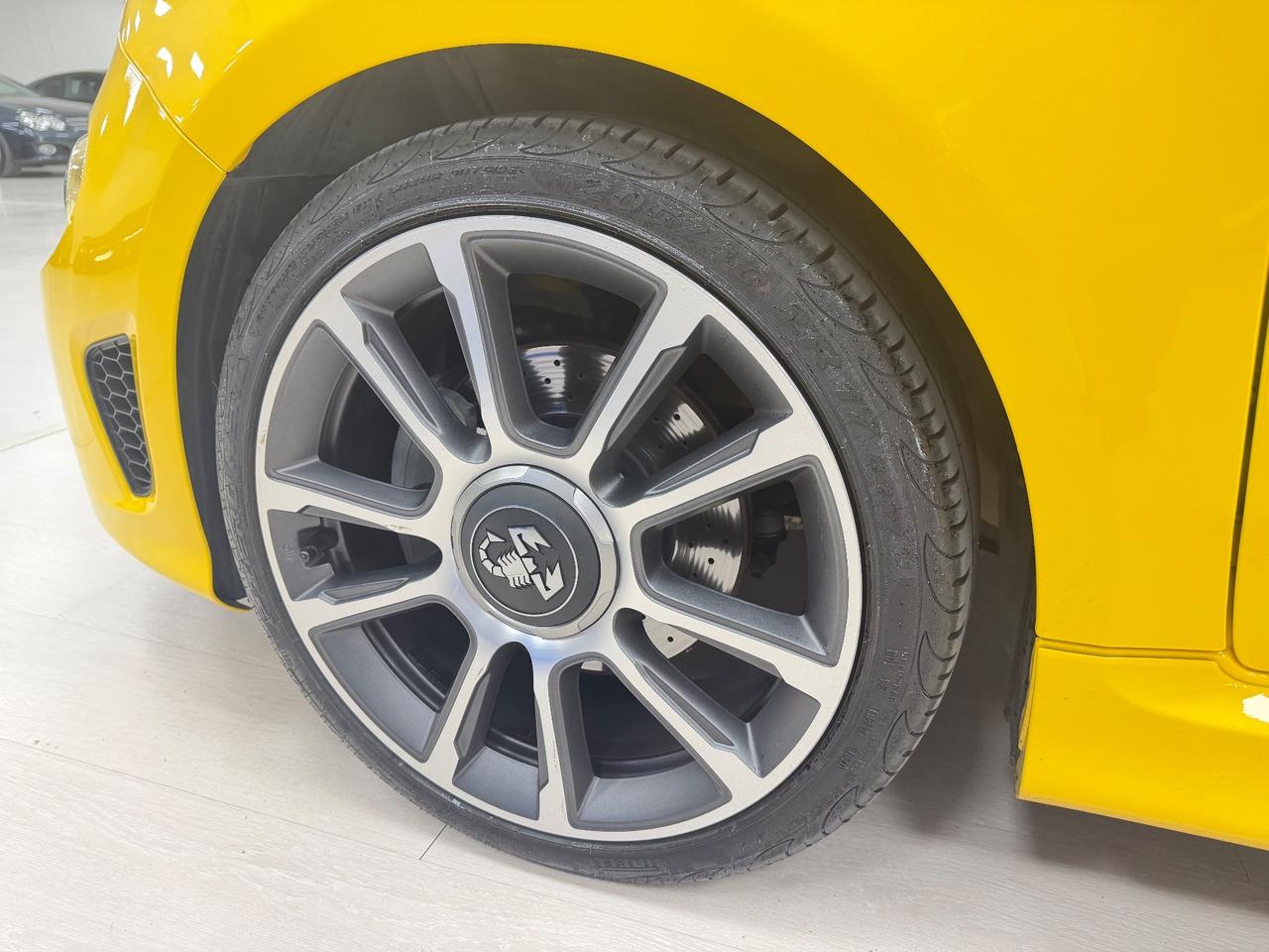 Abarth 595 1.4 Turbo T-Jet 165 CV Turismo *MANUALE*TETTO APRIBILE*INTERNI PELLE*MERAVIGLIOSA