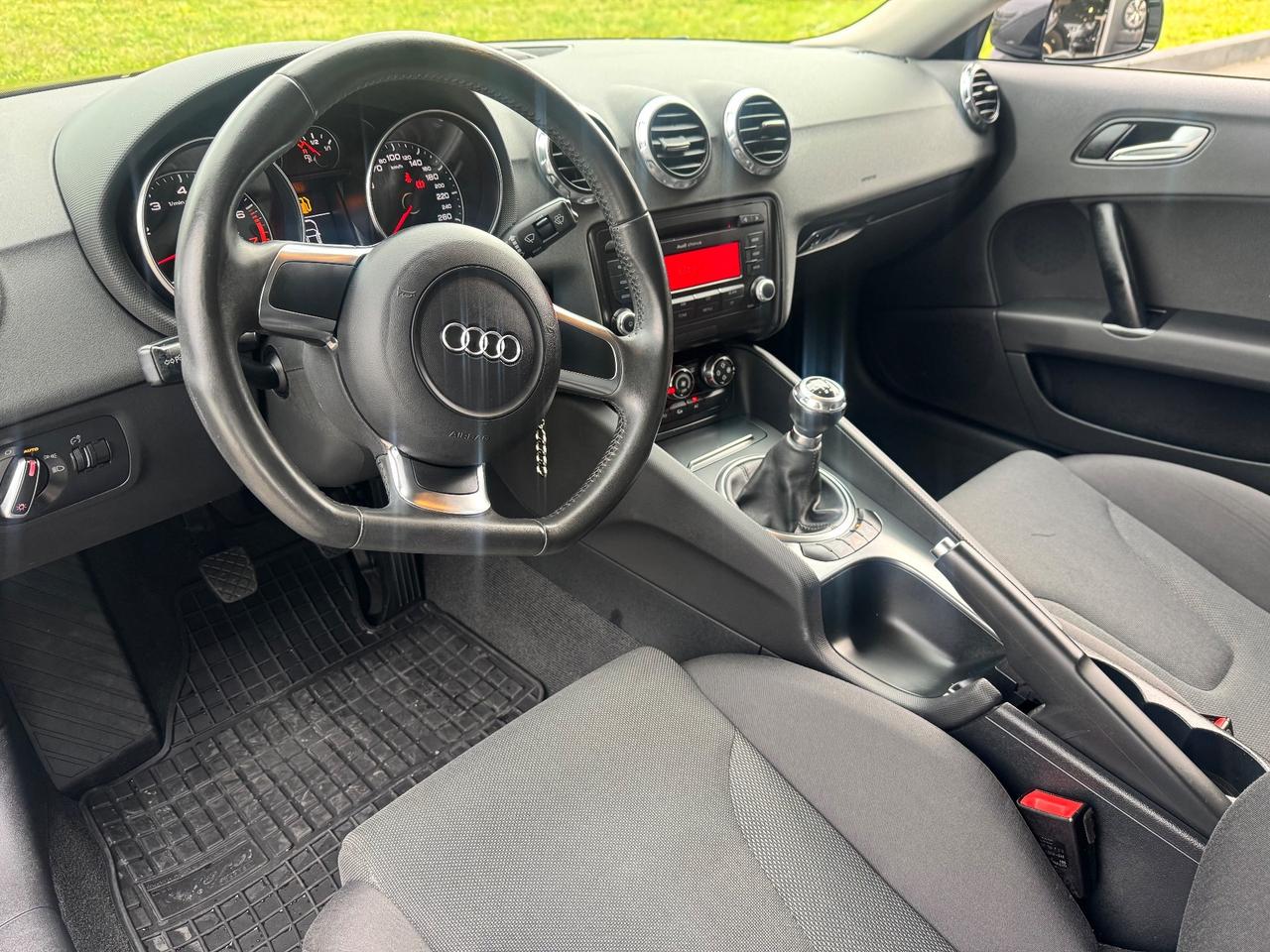 Audi TT Coupé 1.8 TFSI Black