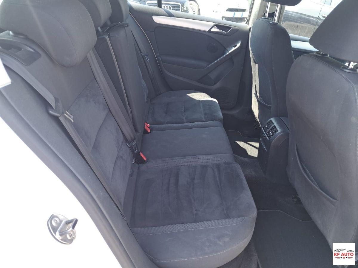 VOLKSWAGEN - Golf 1.6 tdi Highline 5p
