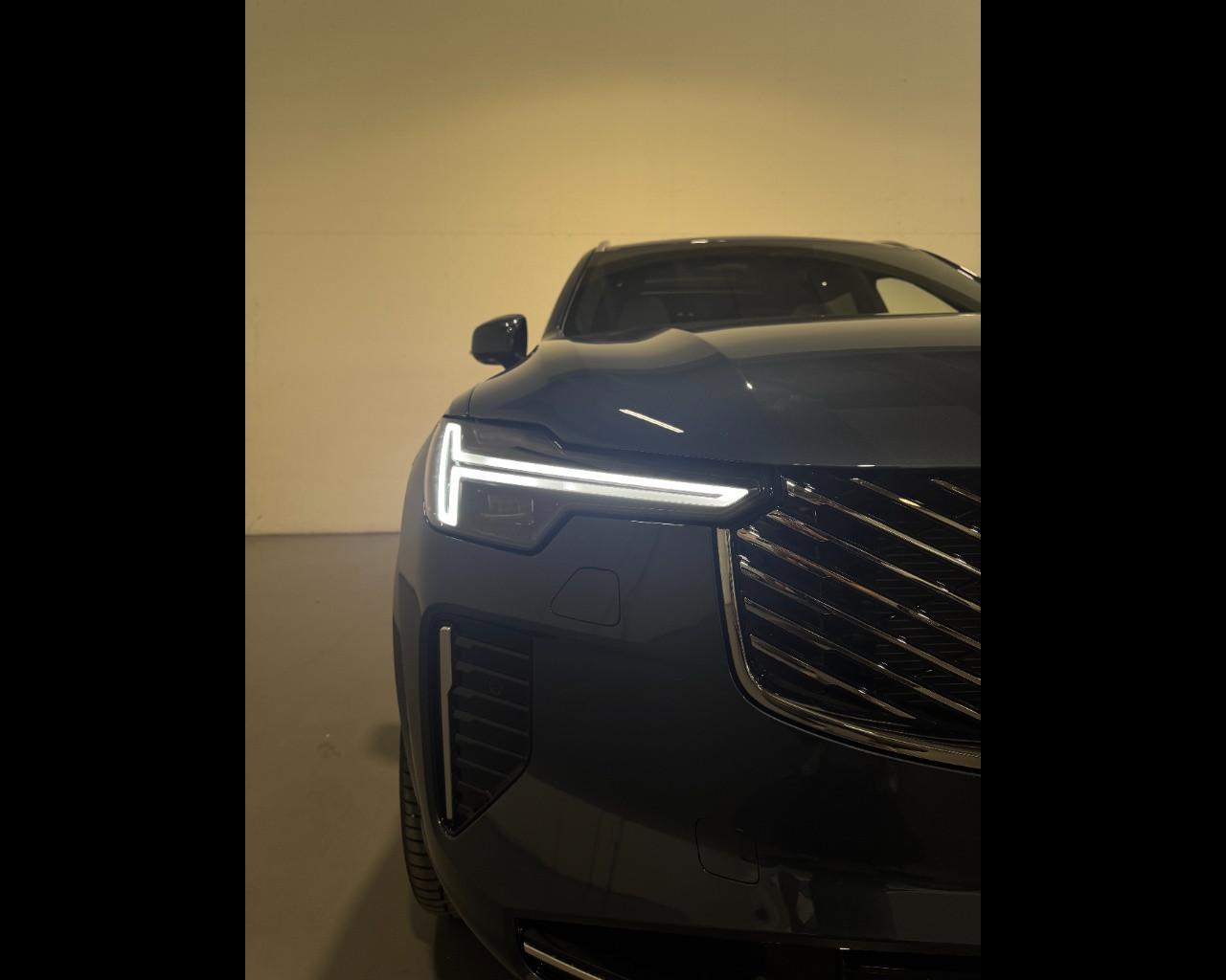 VOLVO XC90 T8 AWD AUTO ULTRA BRIGHT