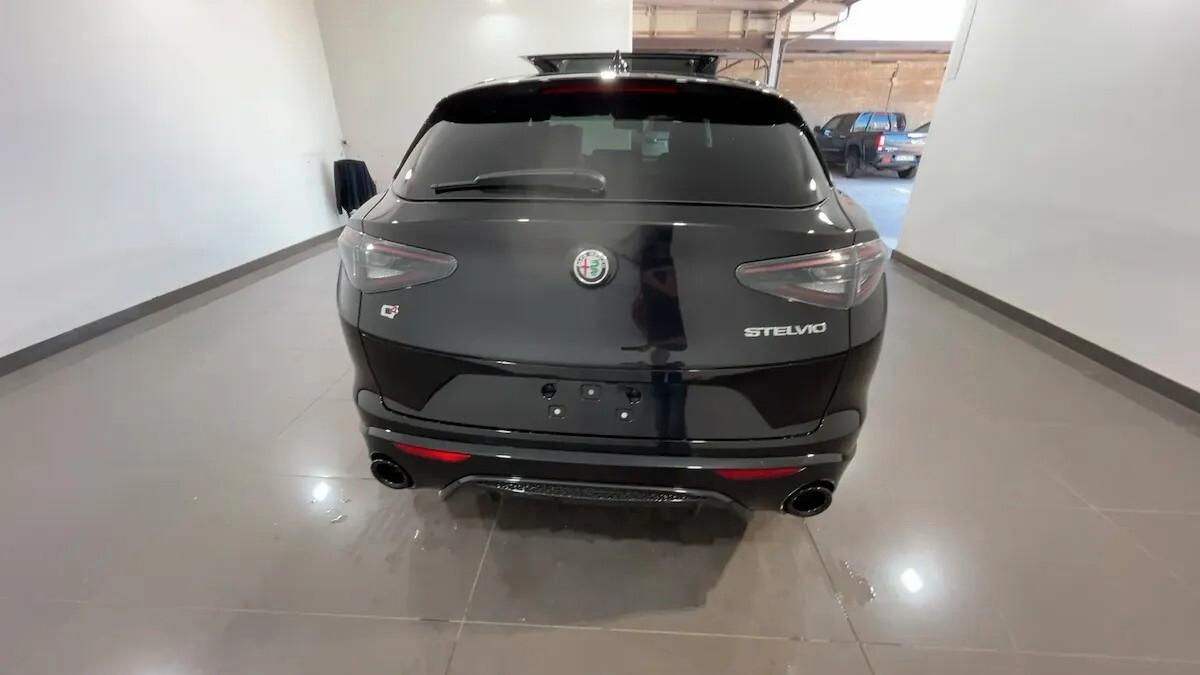 Alfa Romeo Stelvio 2.2 Turbodiesel 210 CV AT8 Q4 Veloce KM0