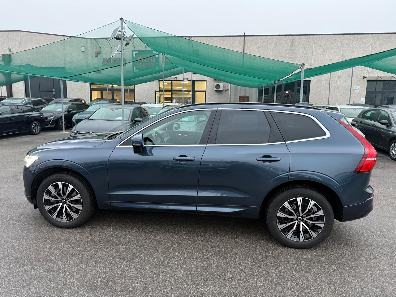 Volvo XC60 B4 (d) MY23 Automatico Core My23