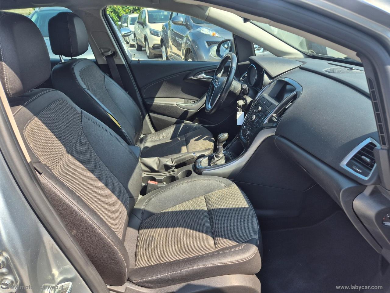 OPEL Astra 1.7 CDTI 130 CV ST Cosmo
