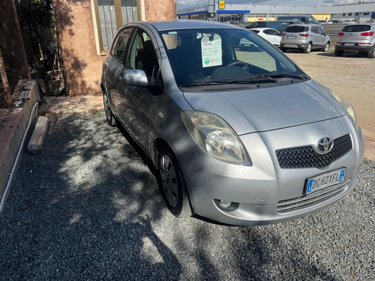 Toyota Yaris 1.3 5 porte automatica