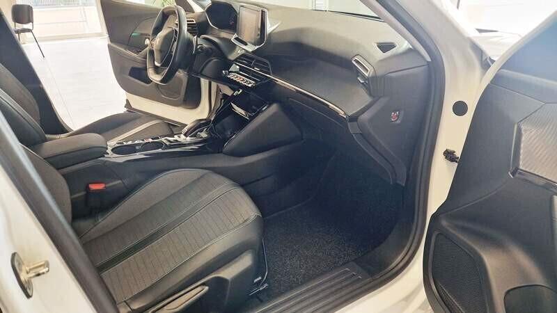 Peugeot 2008 BlueHDi 130 CV S&S EAT8 Allure Pack
