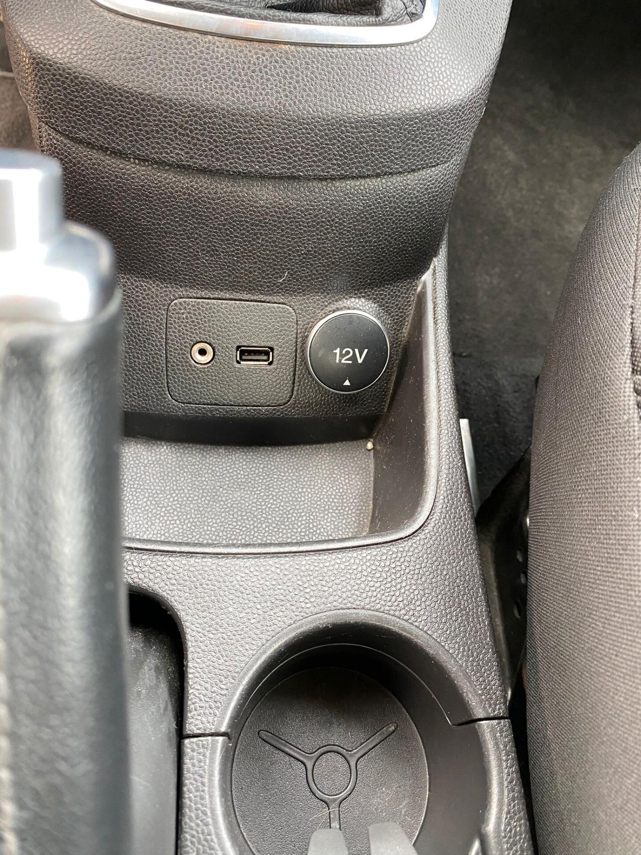 Ford Fiesta 1.5 TDCi 75CV 5 porte Black & White Edition