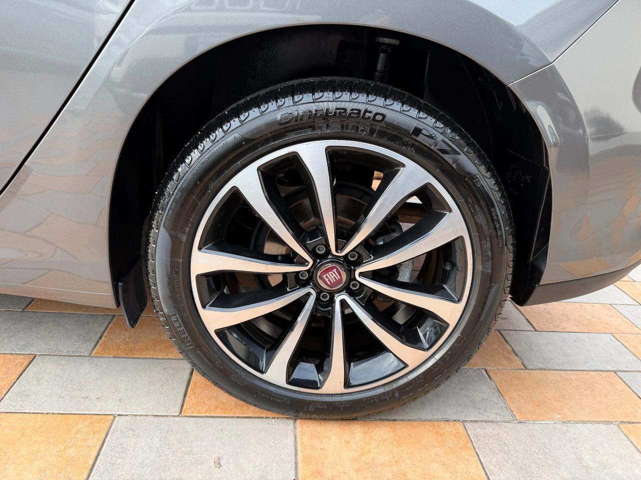 Fiat Tipo 1.6 M.JET 120 cv. 5 porte LOUNGE